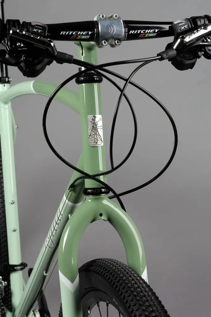 Polished stem cap