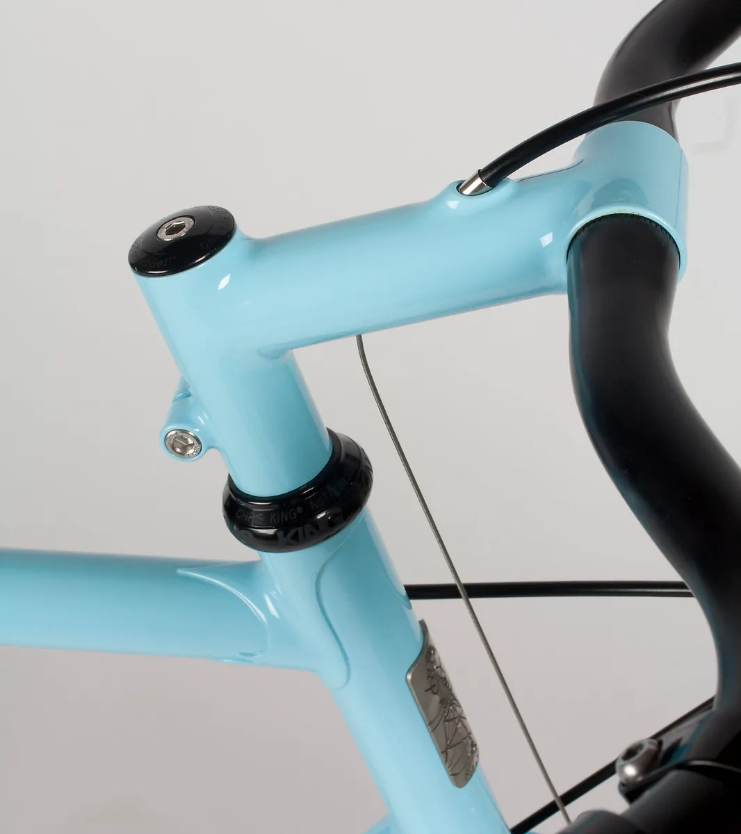Stem with internal brake hanger