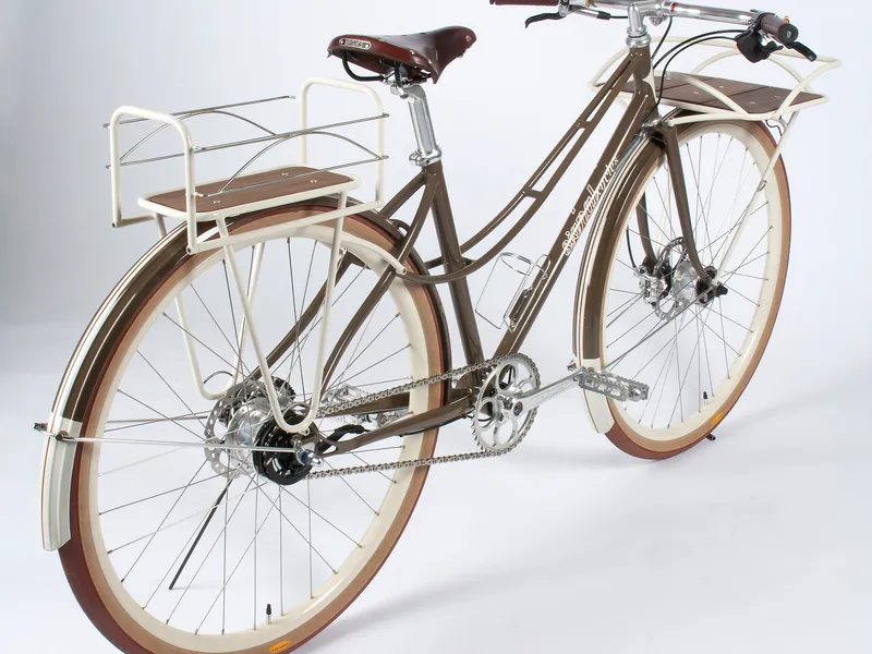 Full studio profile, front rack and basket