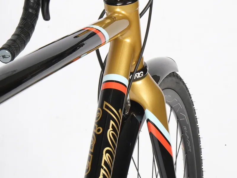 Head tube detail