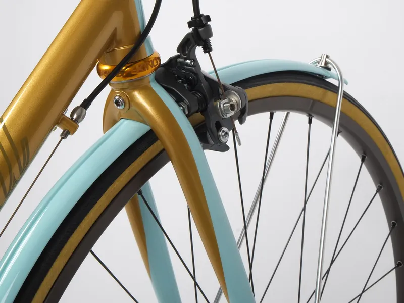 Studio shot, head tube