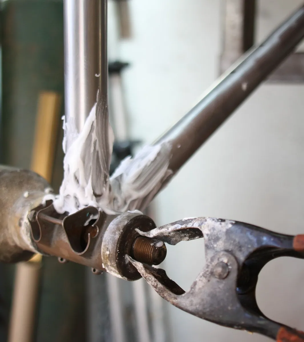 Seatpost clamp detail