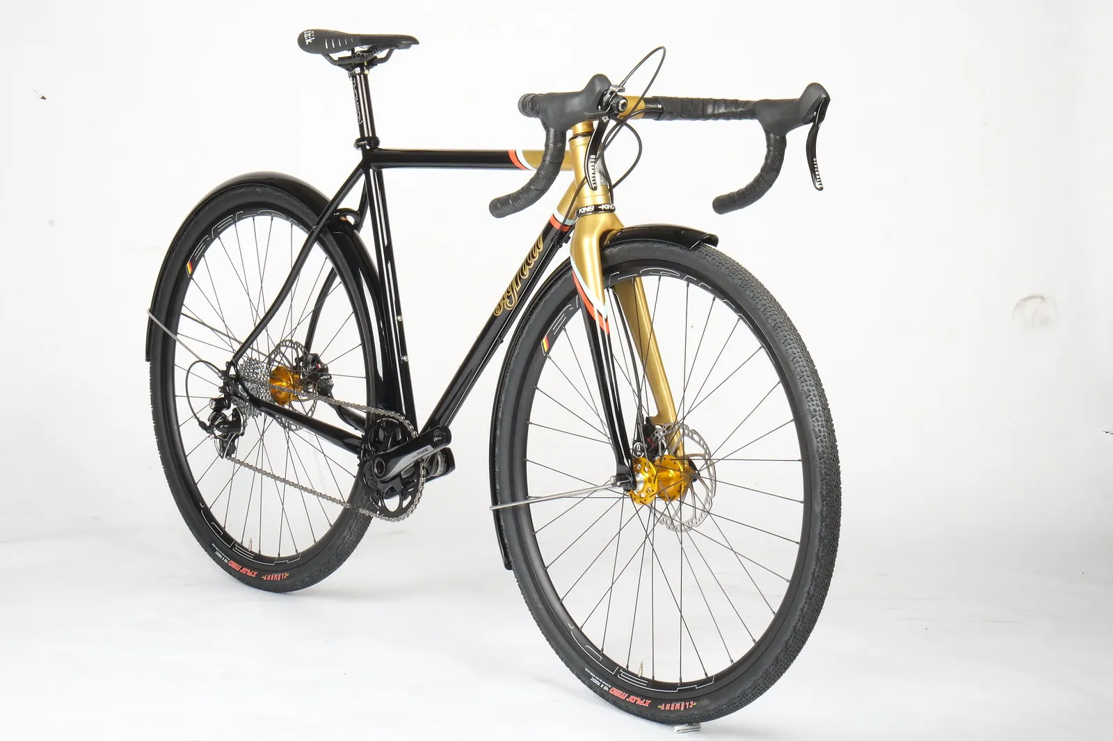 Fork leg detail